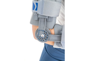 Откидной замок 1R с регулировкой движения каждые 15°