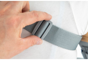 Регулируемый плечевой ремень для идеальной посадки.