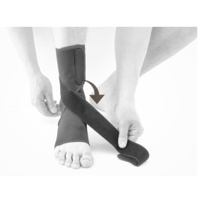 3) Закрепите восьмеричные ремни в указанном направлении