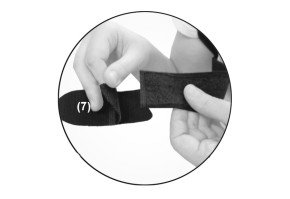  5)  Присоедините застежку-липучку (7) 