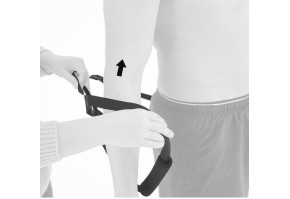 1) Наденьте ортез на плечи