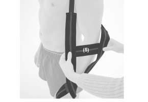 6) Поместите руку на специальной ручке для ладони